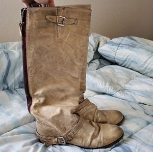 DISTRESSED KNEE HIGH CREAM STEVE MADDEN BOOTS
